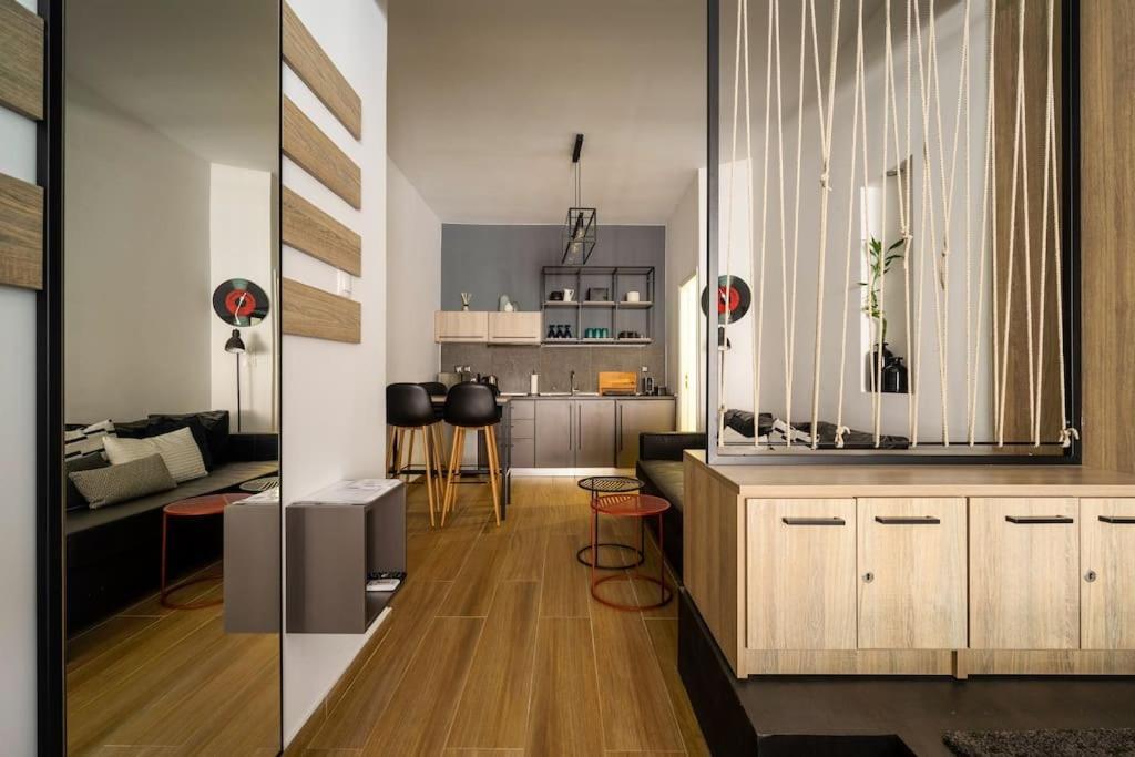 Super Stylish Apartments In The Heart Of Athens! Exterior photo